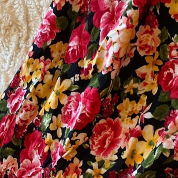 FOREVER 21+ Mini Skirt - 3X - Very Lightweight - F - Picture 3 of 3